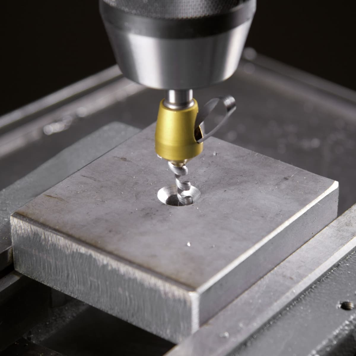 Зенковка полая с отверстием RUKO 90° 10,0 мм 2/5 HSS-G TiN 1z Ø6 мм 102301T